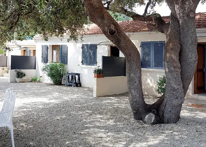 Polpu By Interhome 萨里索伦札拉