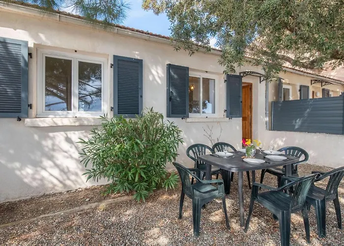 Polpu By Interhome * 萨里索伦札拉